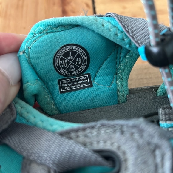 KEEN Whisper Sandal size 7 - Picture 9 of 10